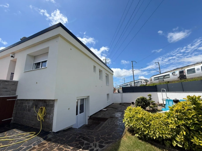 Rénovation extérieure et finition de façade d'une maison individuelle